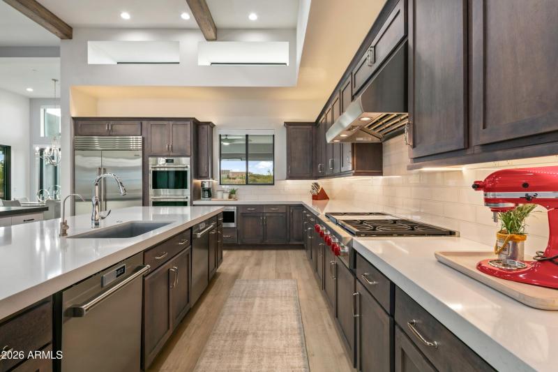 024_Chef's Kitchen Details