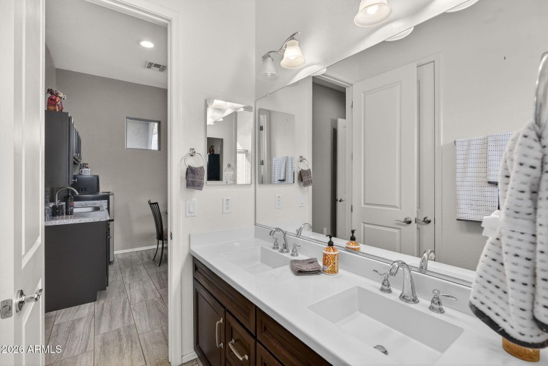 42-web-or-mls-27- S 228th Pl