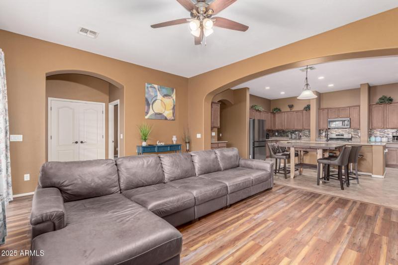 13 - Washington 16600