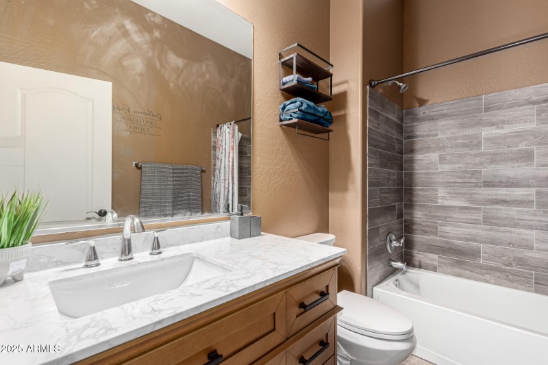 38 - Washington 16600