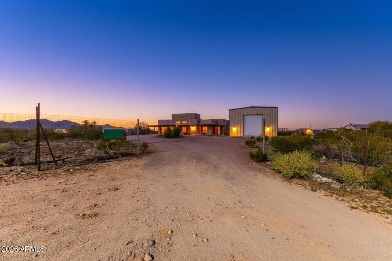 41992254-5e41-4875-8592-46711230d36a