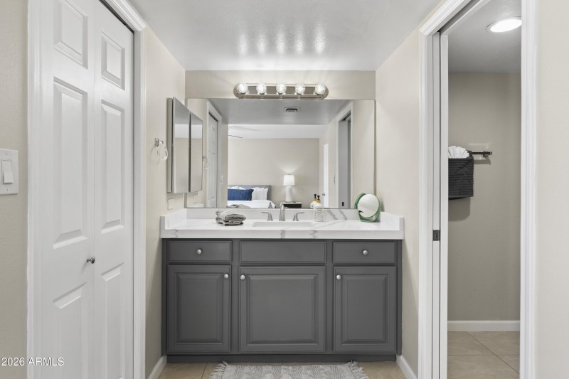 Primary En-Suite bath