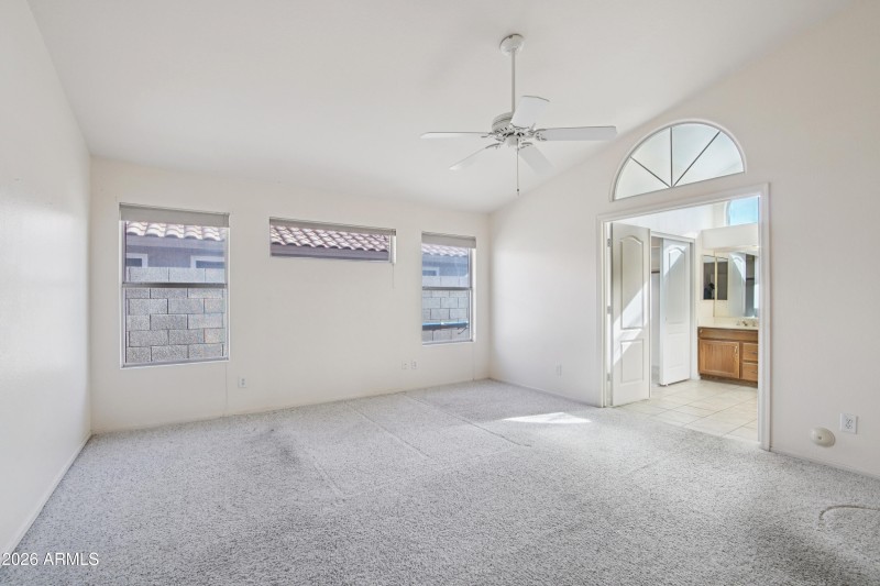 13-print-W Burnett Rd-S2101-013