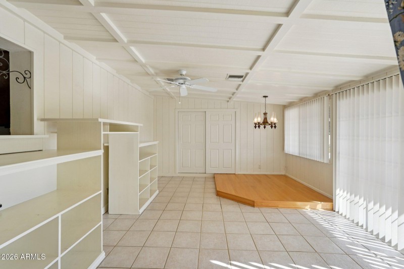 18-web-or-mls-W Banff Ln.-S2101-018