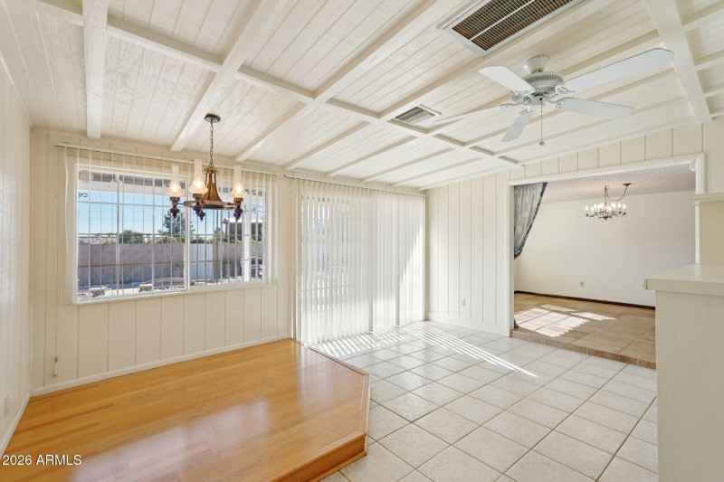 19-web-or-mls-W Banff Ln.-S2101-019