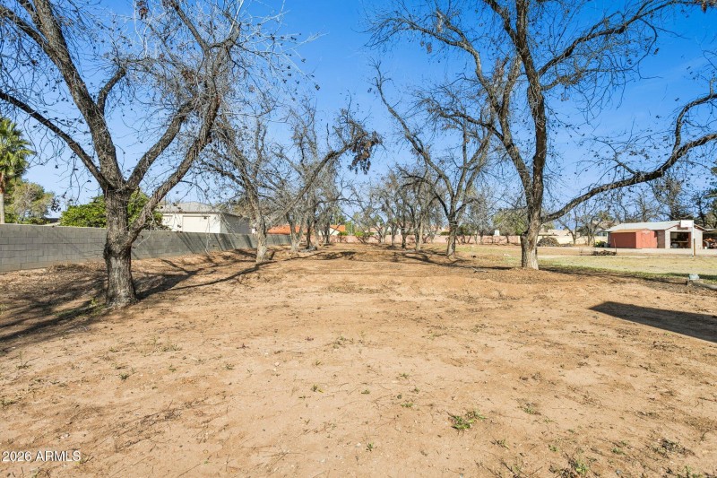 50-web-or-mls-7002-w-surrey-ave