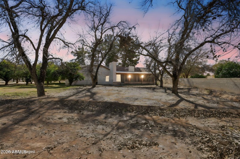 54-web-or-mls-7002-w-surrey-ave