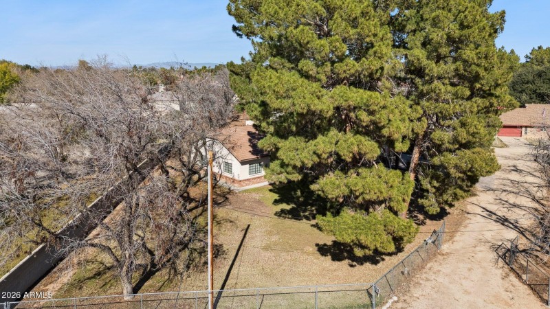 58-web-or-mls-7002-w-surrey-ave