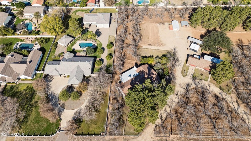 60-web-or-mls-7002-w-surrey-ave