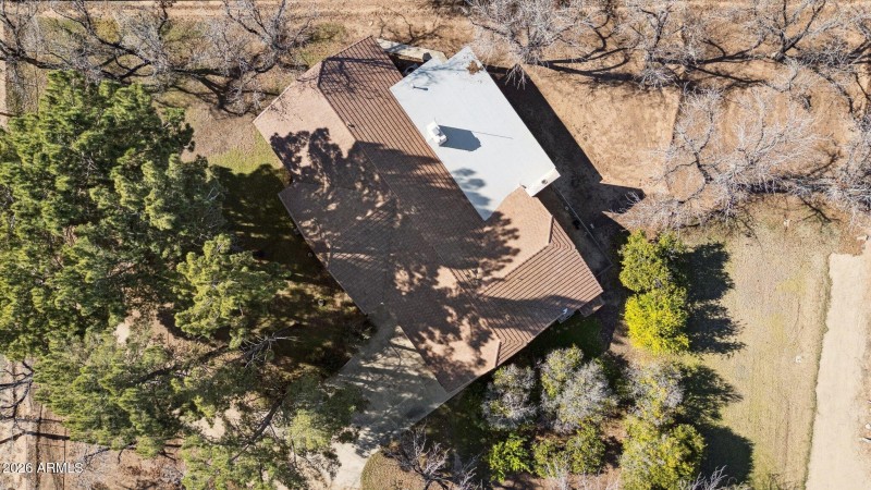 63-web-or-mls-7002-w-surrey-ave