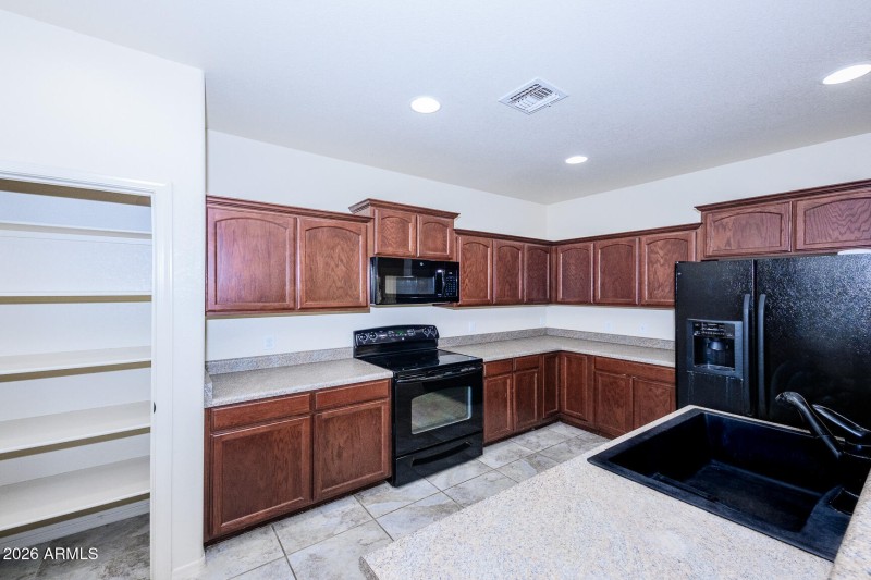 021 - 5483 Waco Drive