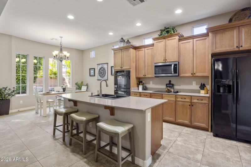 14-web-or-mls-3831-e-weather-vane-rd