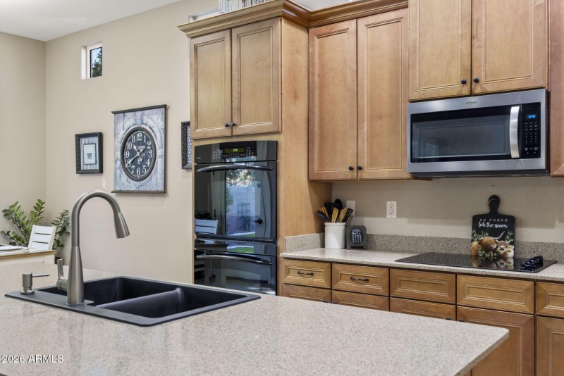 16-web-or-mls-3831-e-weather-vane-rd