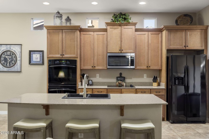 19-web-or-mls-3831-e-weather-vane-rd