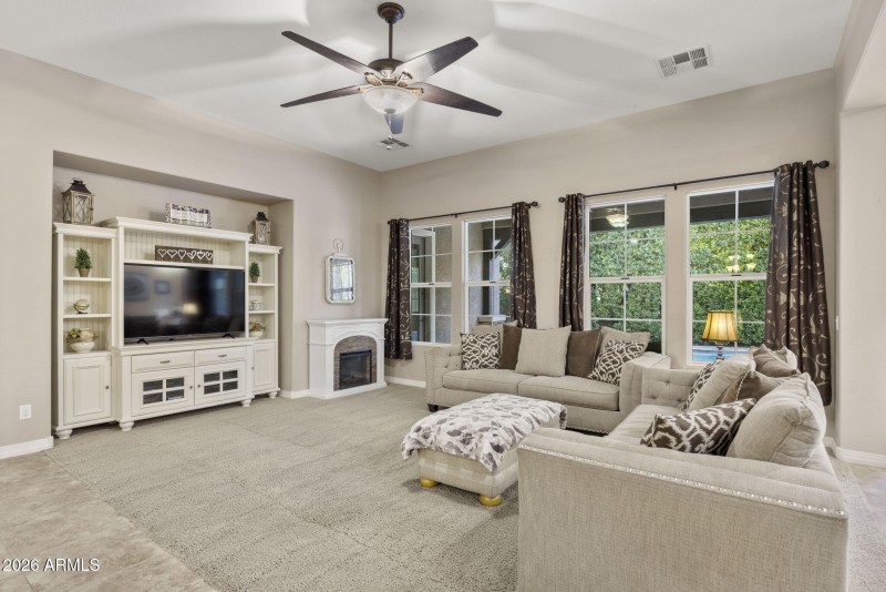 27-web-or-mls-3831-e-weather-vane-rd