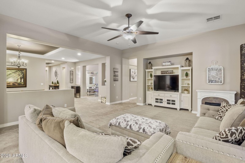 28-web-or-mls-3831-e-weather-vane-rd