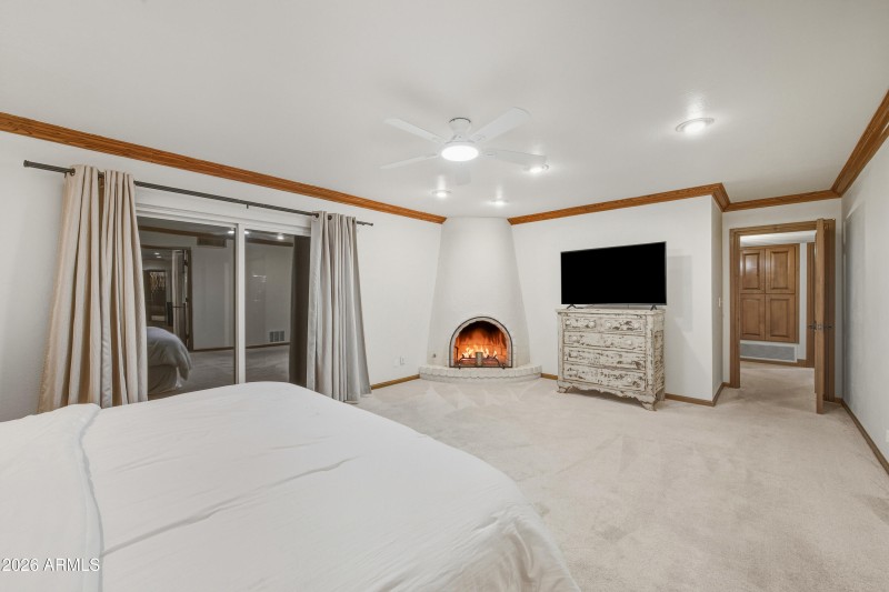 26_032_dsc_1244_with_fire