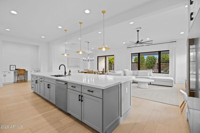 Large Island & Ample Storage