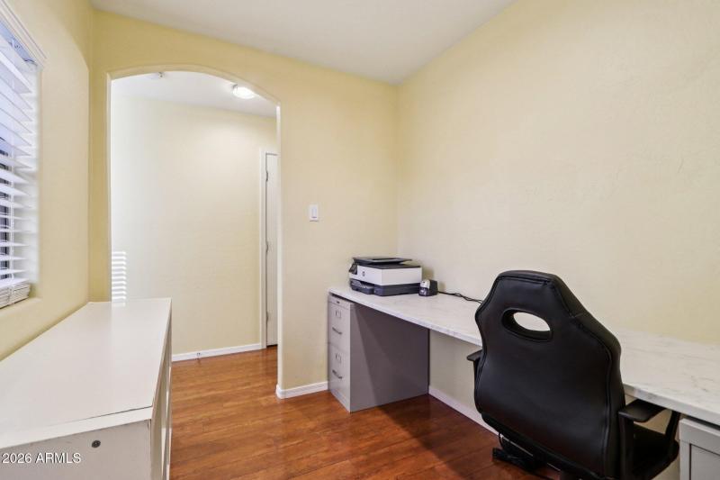 20-web-or-mls-W Brown St-S2001-018