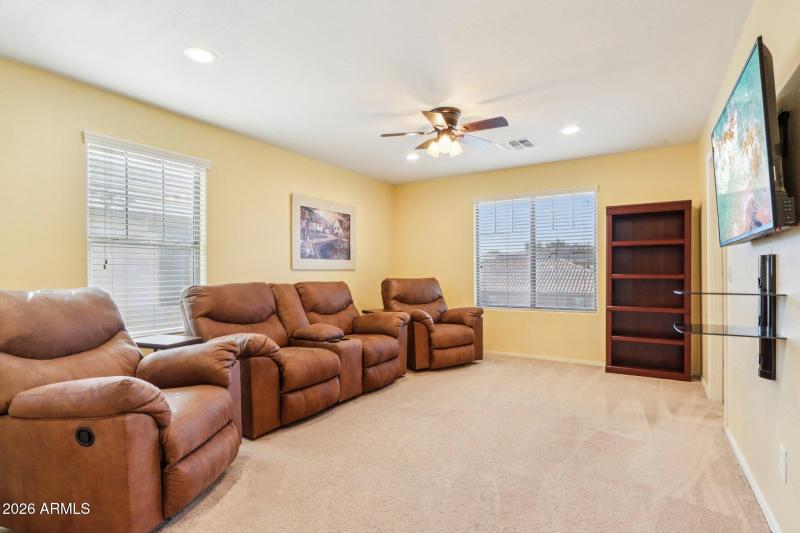 34-web-or-mls-W Brown St-S2001-032