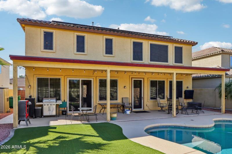 39-web-or-mls-W Brown St-S2001-037