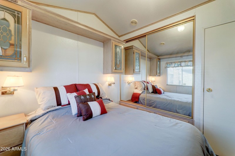 lots of storage in bedroom