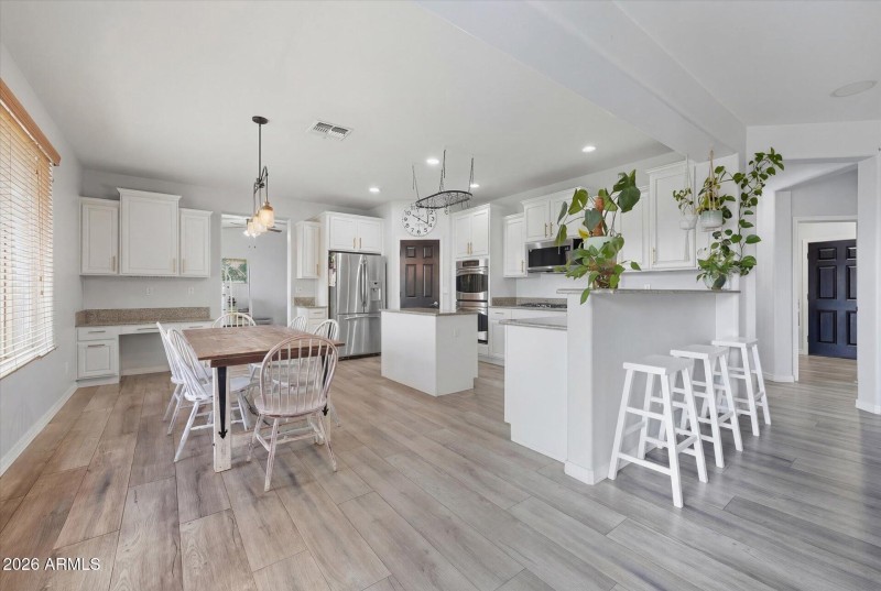 Eat-In Kitchen with Island