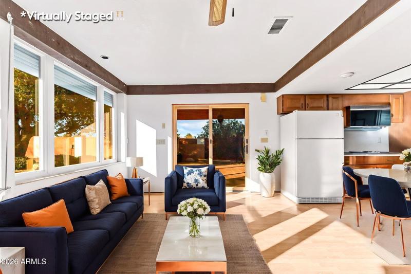 Digital Stagged Sunroom/dinning room