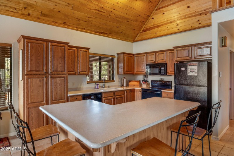 2781AirParkDr-Overgaard-AZ-7