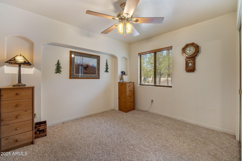2781AirParkDr-Overgaard-AZ-10