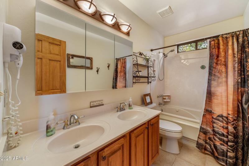 2781AirParkDr-Overgaard-AZ-12