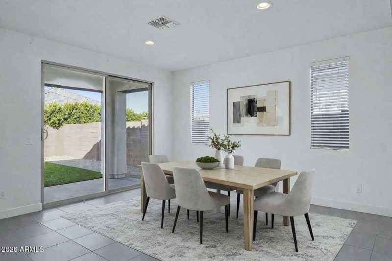 dining staged-Resize