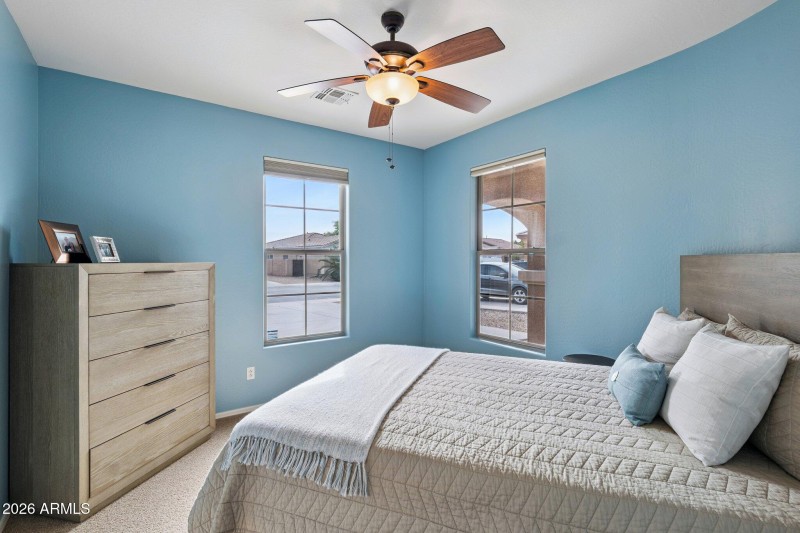 24-web-or-mls-16048-w-papago-st