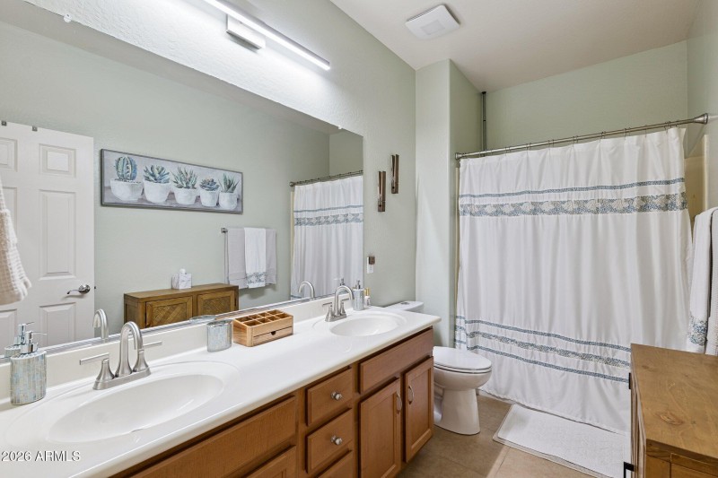 26-web-or-mls-16048-w-papago-st