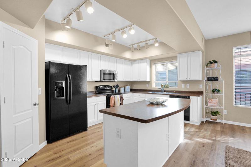 12-web-or-mls-P1448957