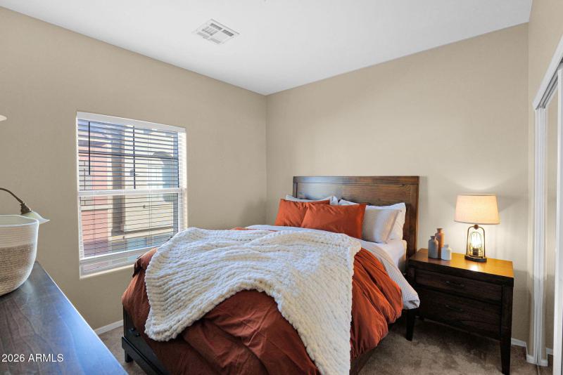 24-web-or-mls-P1448978