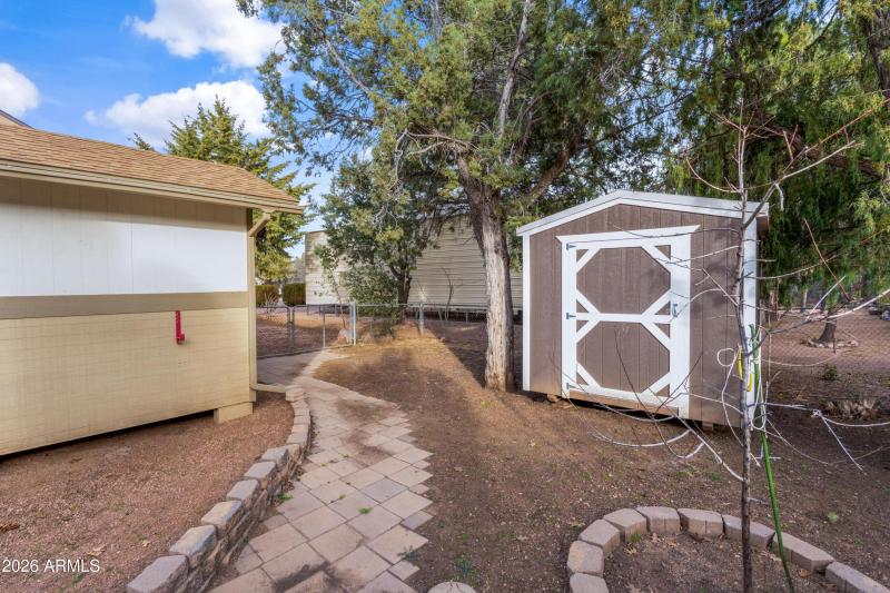 603 E Amarillo Cir storage