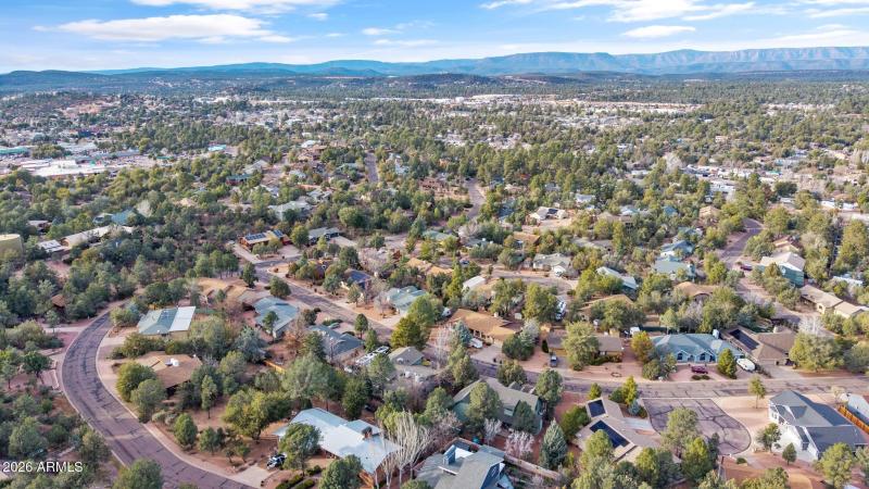 Neighborhood Golden Frontier 6