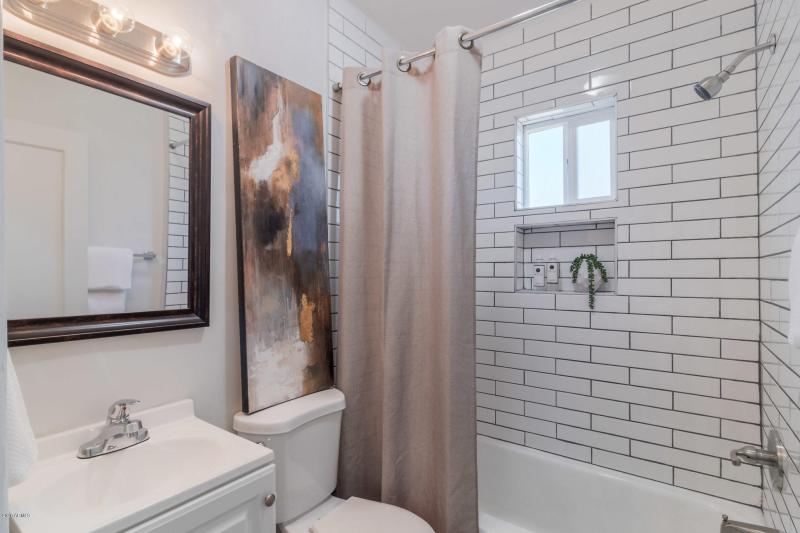 013-1649EOakSTUnit1-Phoenix-AZ-85006-sma