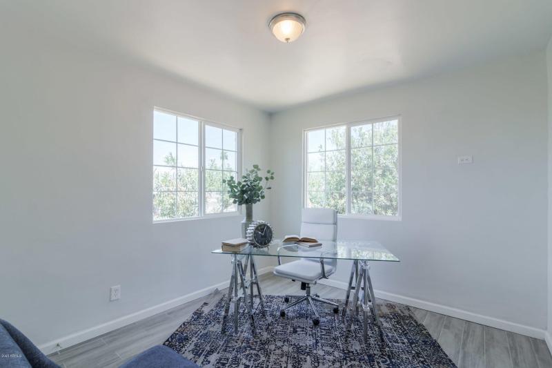 014-1649EOakSTUnit1-Phoenix-AZ-85006-sma