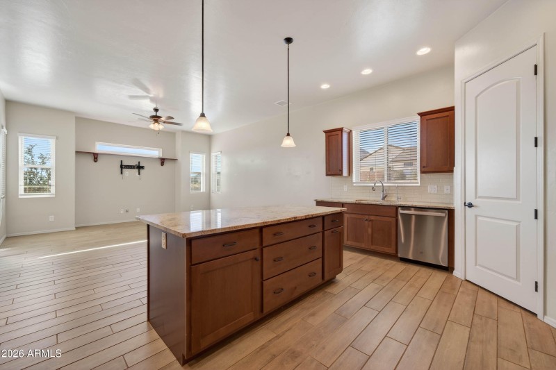 Interior - 6760 Vaquero Cir-7