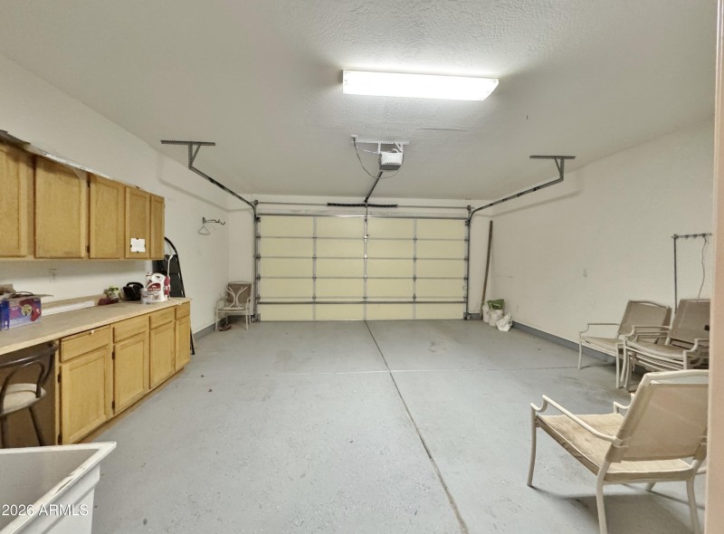 2 car garage w/epoxy floor