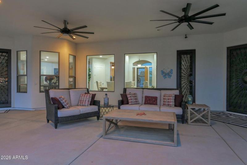 21102 Pummelos - 59Covered Patio Twiligh