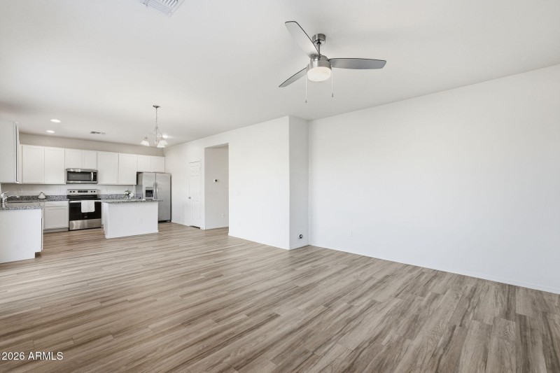 17572 W COUNTRY CLUB TER