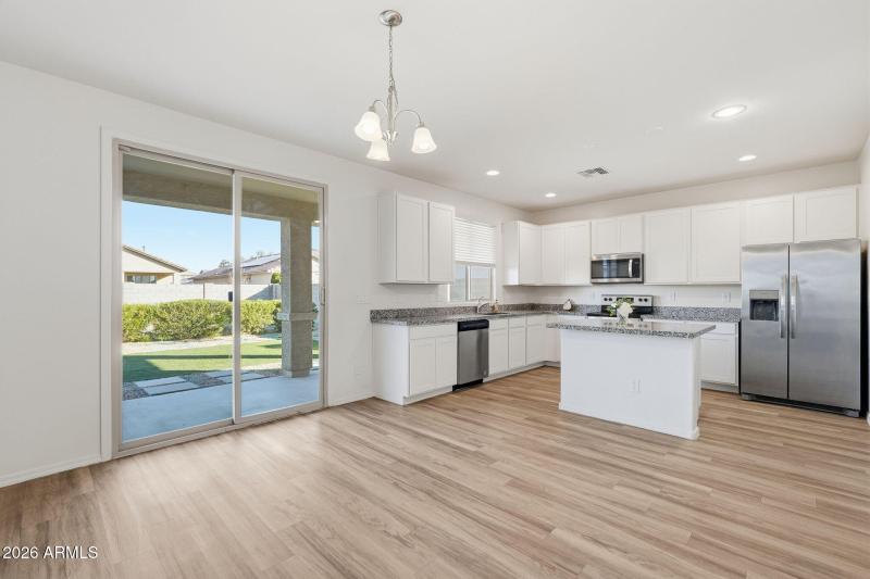 17572 W COUNTRY CLUB TER