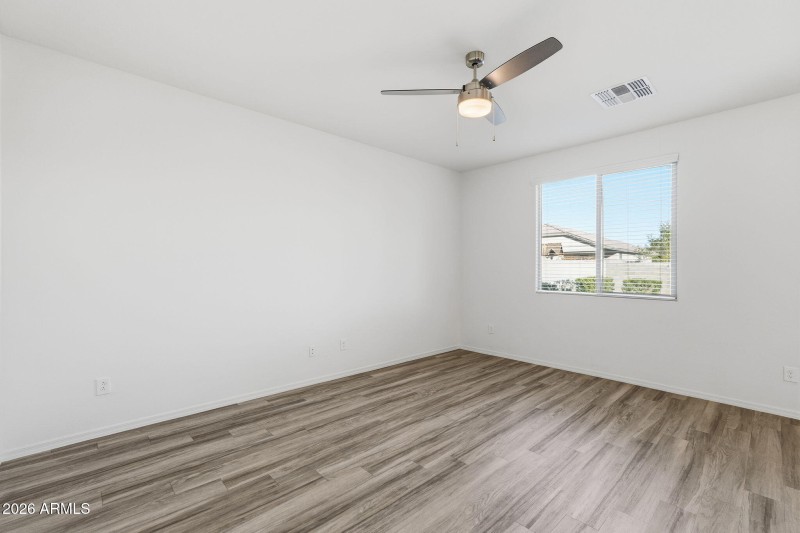 17572 W COUNTRY CLUB TER