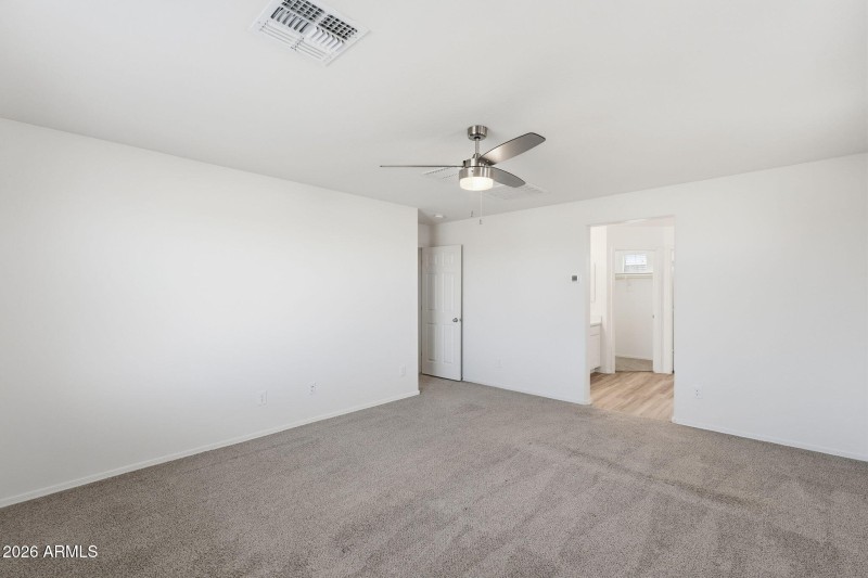 17572 W COUNTRY CLUB TER