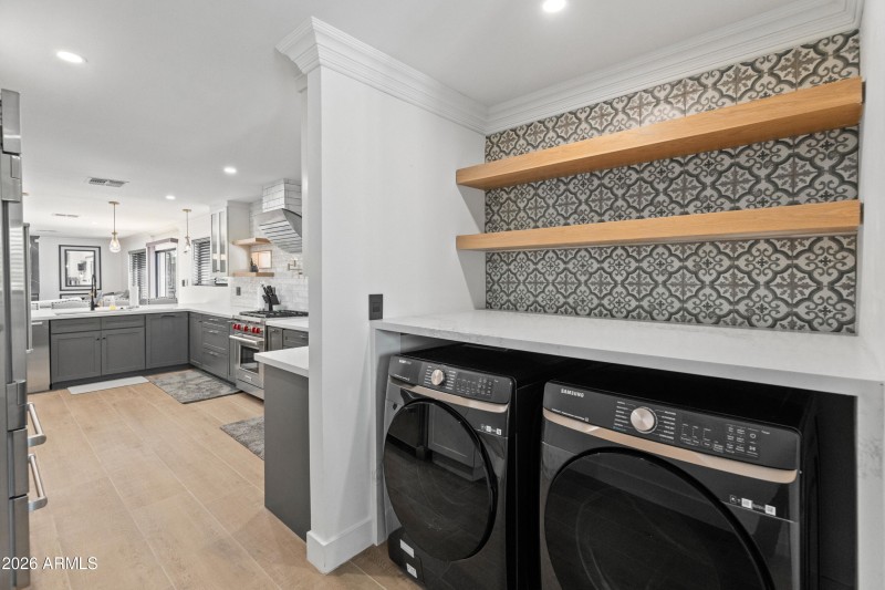 6621 E Dreyfus Ave-41