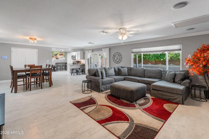 8301 E Monterosa St-20