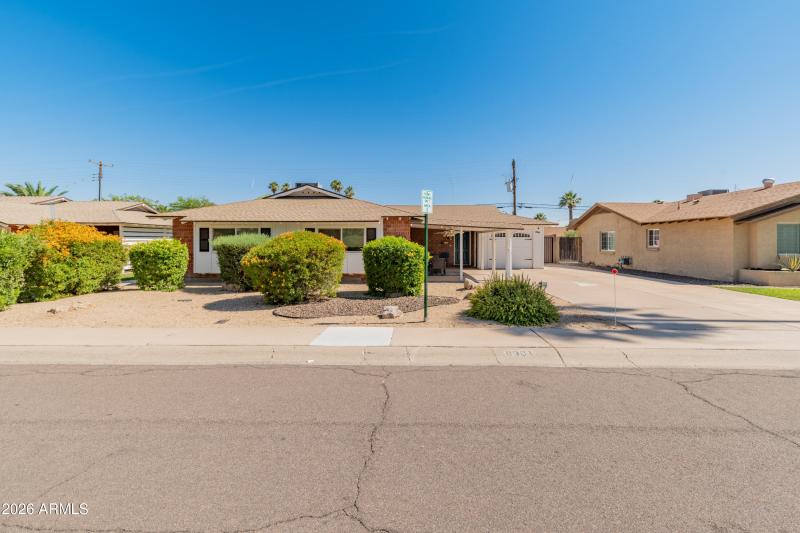 8301 E Monterosa St-49